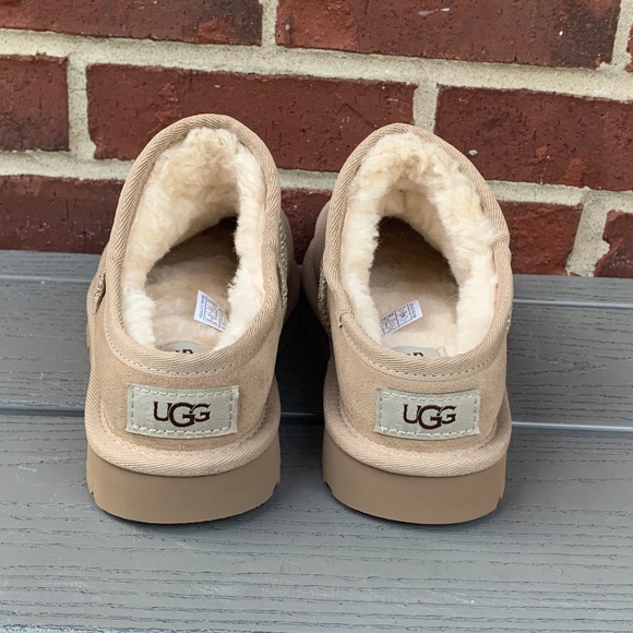 UGG Suede Classic Slippers - Picture 3 of 14